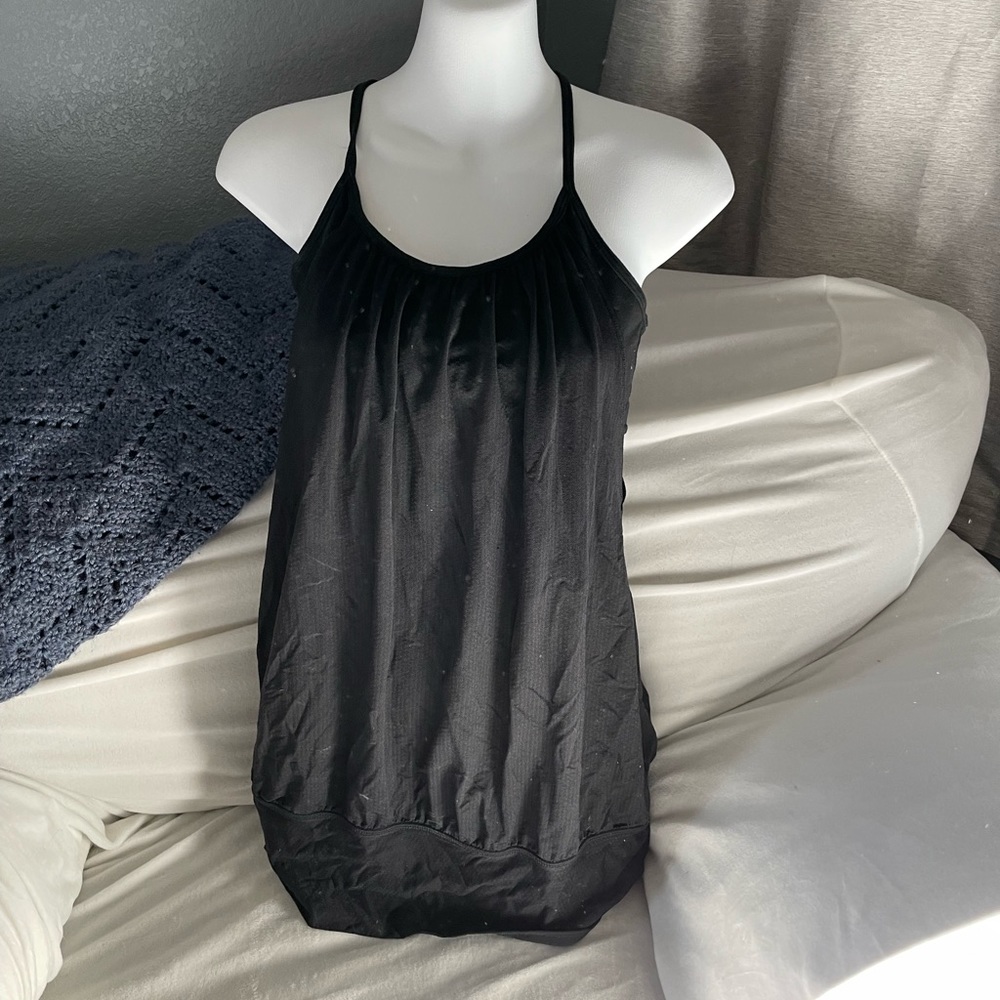 Lululemon no limits tank